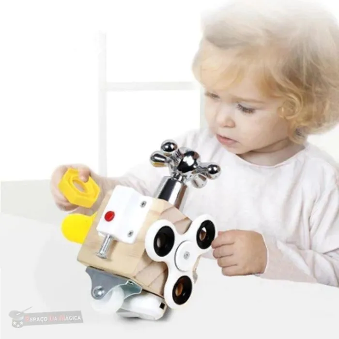 Cubo Montessori de atividades sensoriais em madeira colorido para desenvolvimento infantil